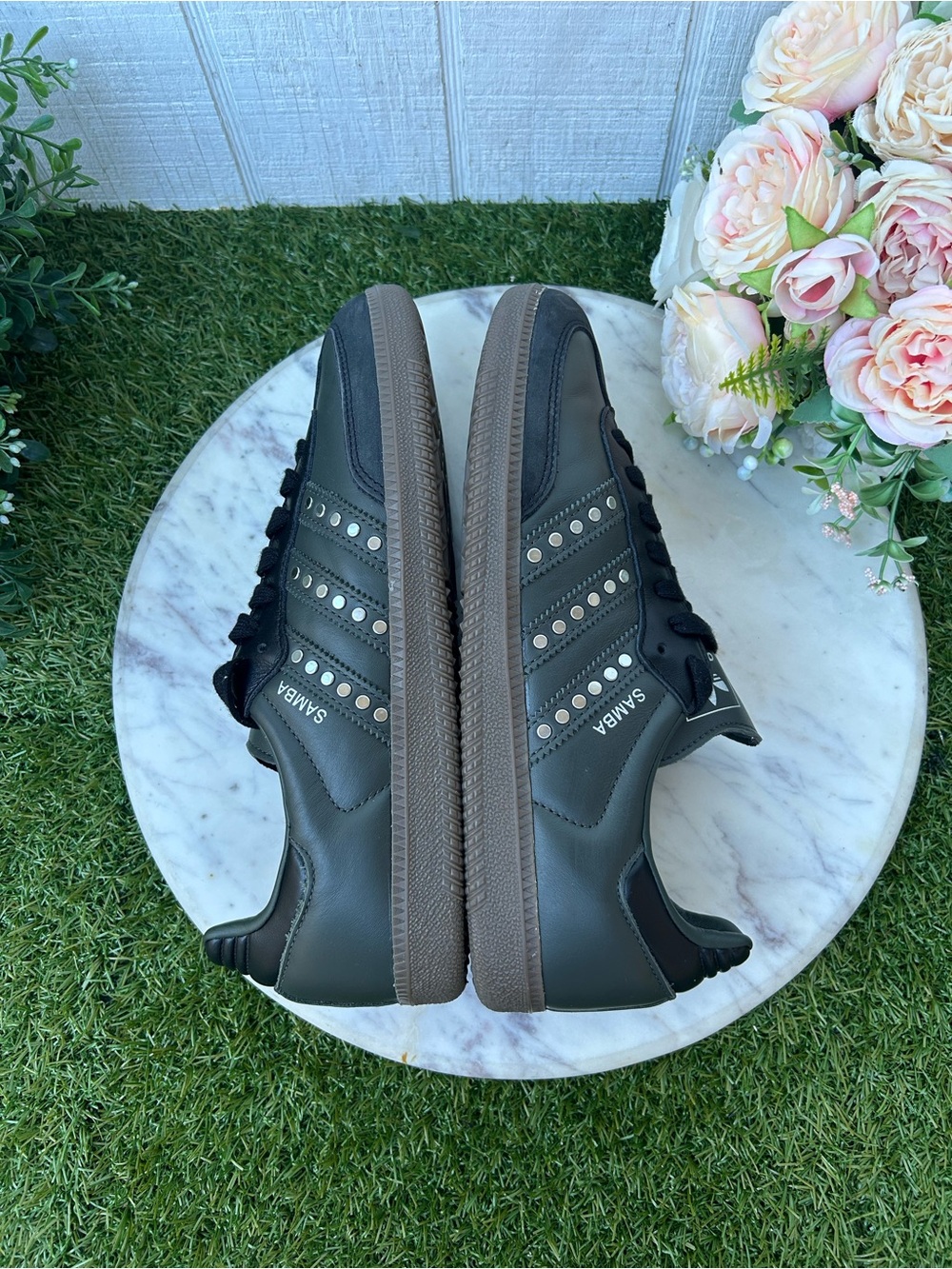 Adidas ICONIC SAMBA SHOES WITH PREMIUM MATERIALS AND METALLIC DOT 3-STRIPES 9.5 - Picture 13 of 16